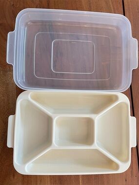 Vintage 1987 Rubbermaid Servin' Saver 5-Compartment Divided Tray Model 0833